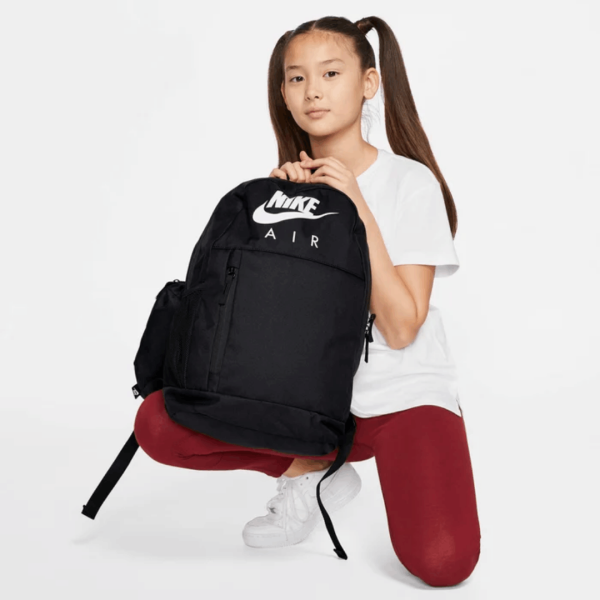 Nike Backpack 20L Classic Kids - Imagen 2